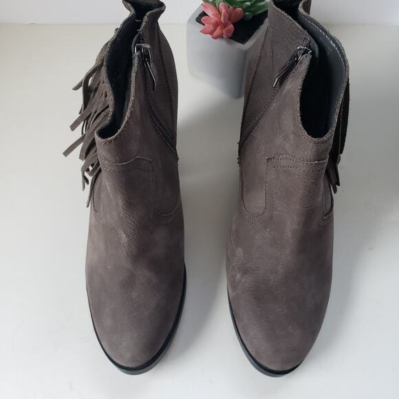 Vince Camuto Suede Fringe Ankle Womens Boots Sz 9M Boho Western Festival Chunky - Picture 4 of 14